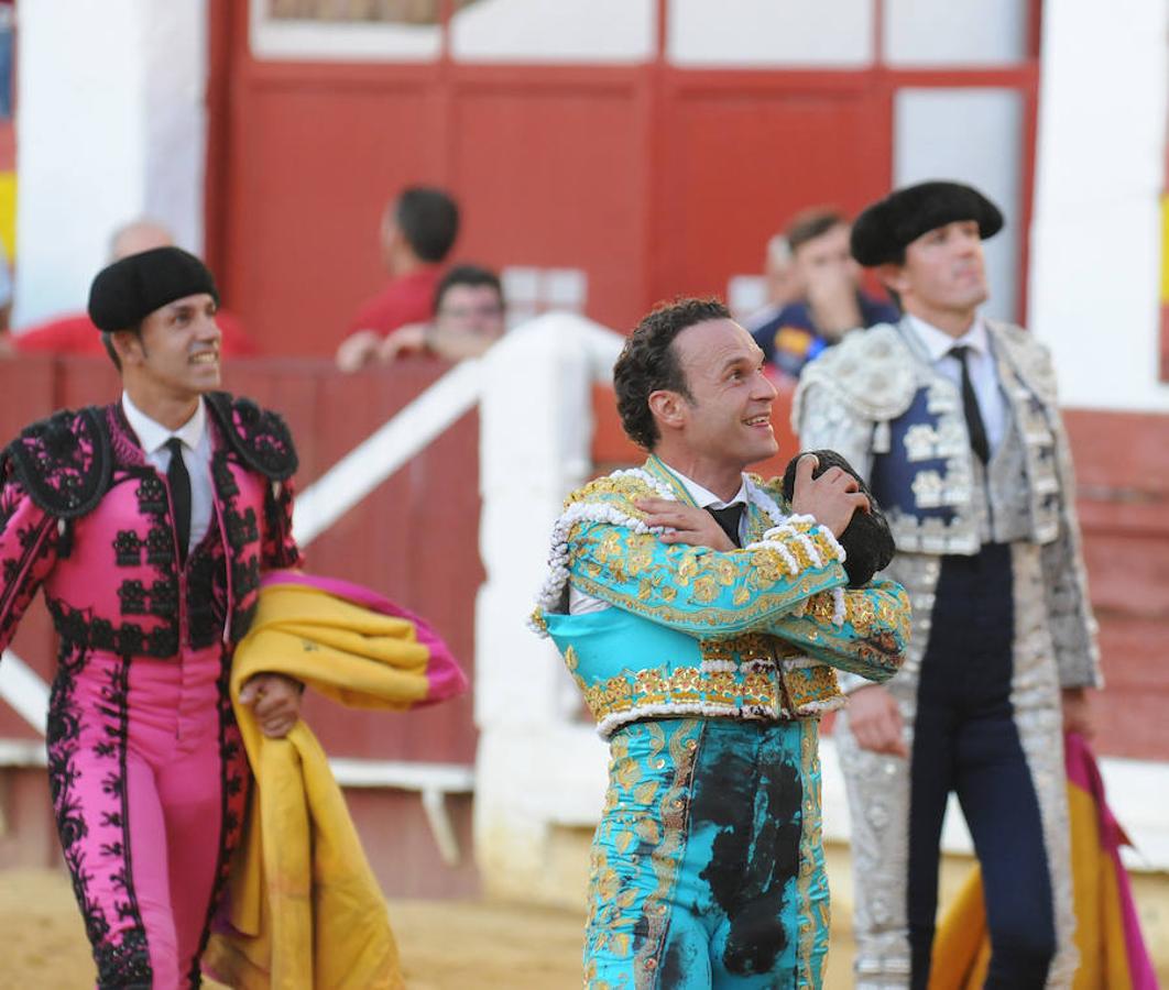 Ponce, Ferrera y El Juli salieron a hombros en la tarde del sábado 2 de septiembre en Mérida.