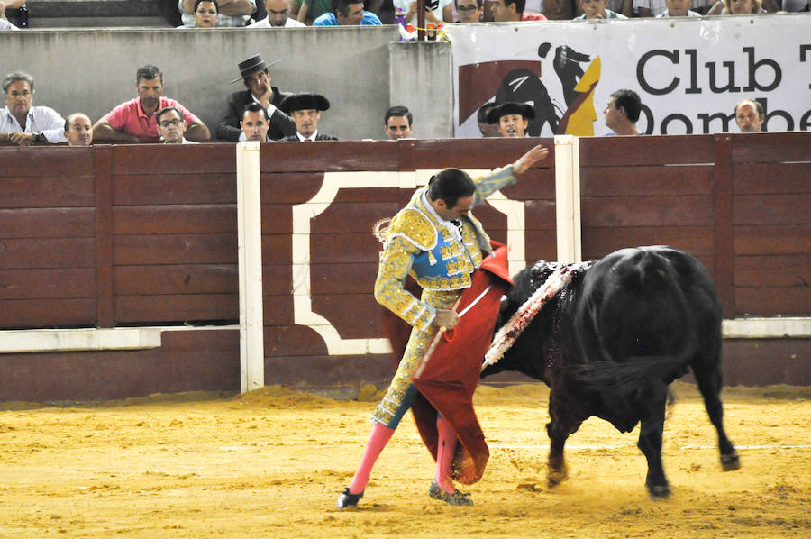 El trío de espadas compuesto por Enrique Ponce, Ginés Marín y Roca Rey inauguró ayer la Feria Taurina de Don Benito 201