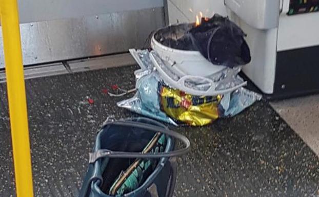 Artefacto explosivo en el vagón del metro.