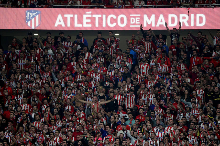 El Atlético de Madrid abrió las puertas de su nuevo estadio por primera vez para medirse al Málaga