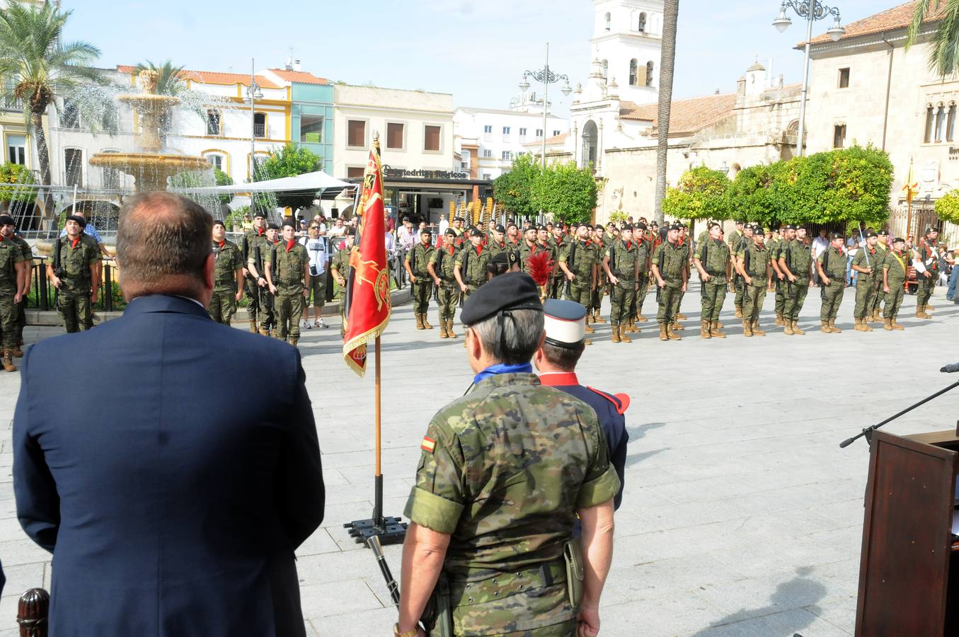Alrededor de 700 militares de la Brigada de Infantería Mecanizada (BRIMZ) "Extremadura XI" permanecerán en misiones en el exterior a partir de noviembre, ya que a los 300 que actualmente están destinados en Letonia se sumarán los más de 400 que partirán hacia Líbano en el penúltimo mes del año.