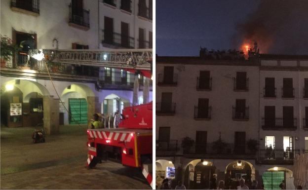 Aparatoso incendio en la Plaza Mayor de Cáceres