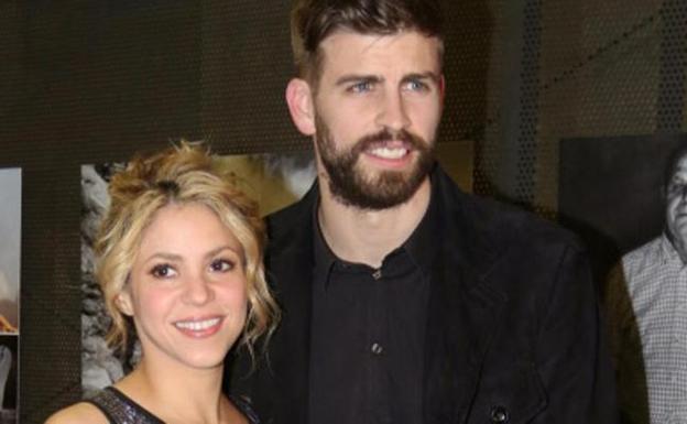 Shakira se va de gira en plena crisis