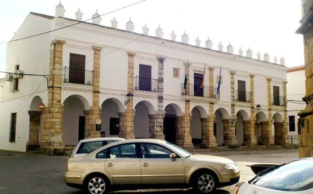 Imagen de archivo de la plaza de Fuente del Maestre. 