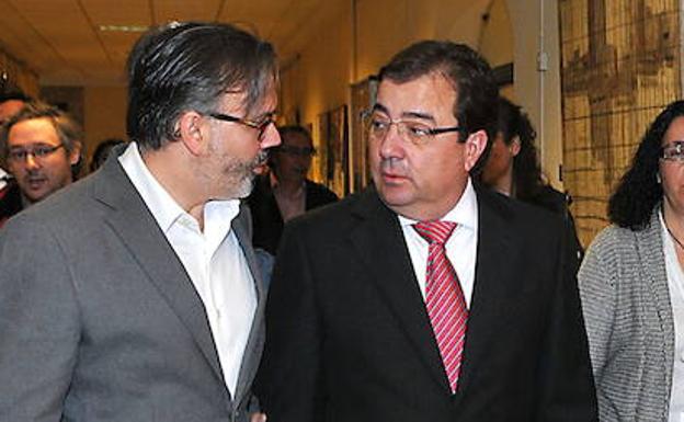 Imagen de Fernando Pizarro, a la izquierda, junto con Guillermo Fernández Vara.