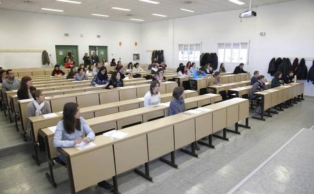 Examenes de oposiciones para entrar en el SES 