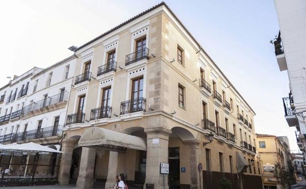 Hotel Don Fernando, su antigua casa. :: 