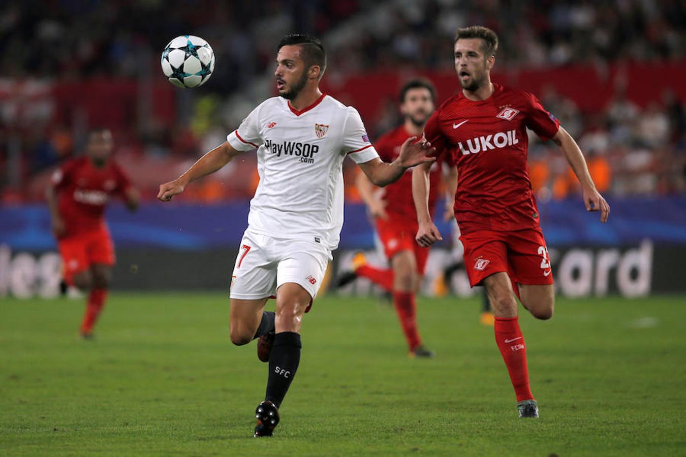 El cuadro hispalense saltó decidido a vengar la dura derrota recibida en Moscú y el partido se le puso de cara con el gol inicial de Lenglet.