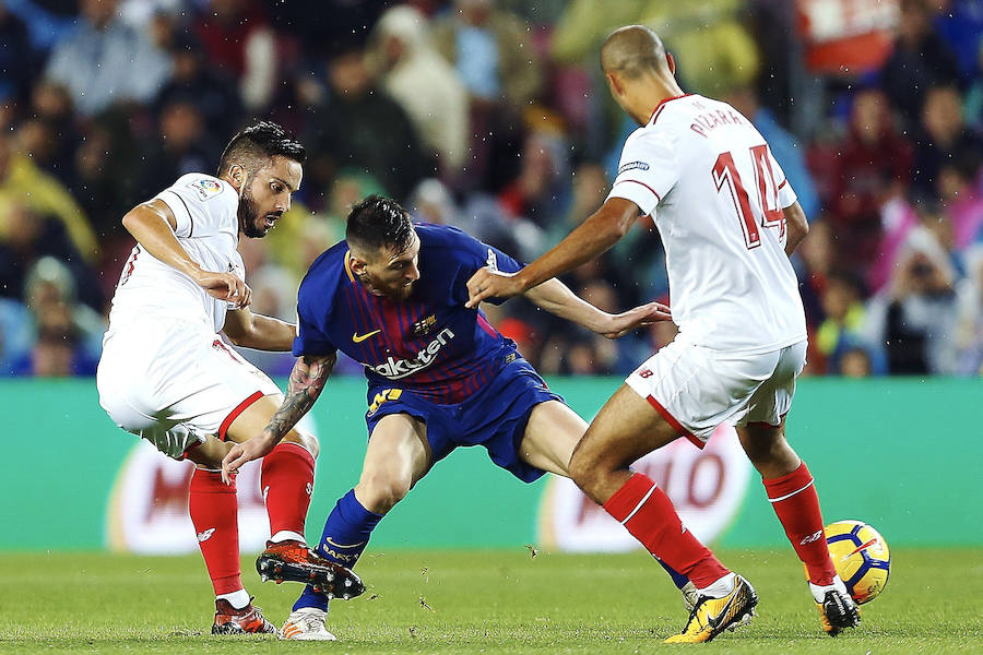 El líder de la Liga venció por 2-1 al conjunto hispalense gracias a un doblete de Paco Alcácer.