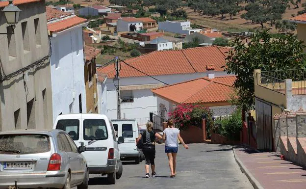 Zahínos, uno de los 351 municipios de la región con menos de 5.000 habitantes. 