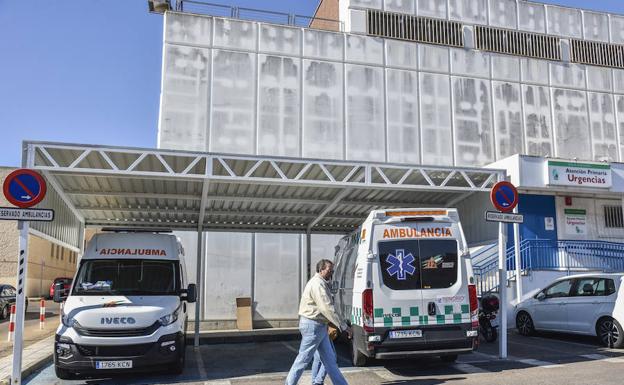 Vehículos de transporte sanitario de Ambulancias Tenorio en Badajoz. 