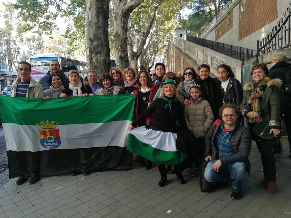 Llegada a Madrid de extremeños para la protesta por un tren digno