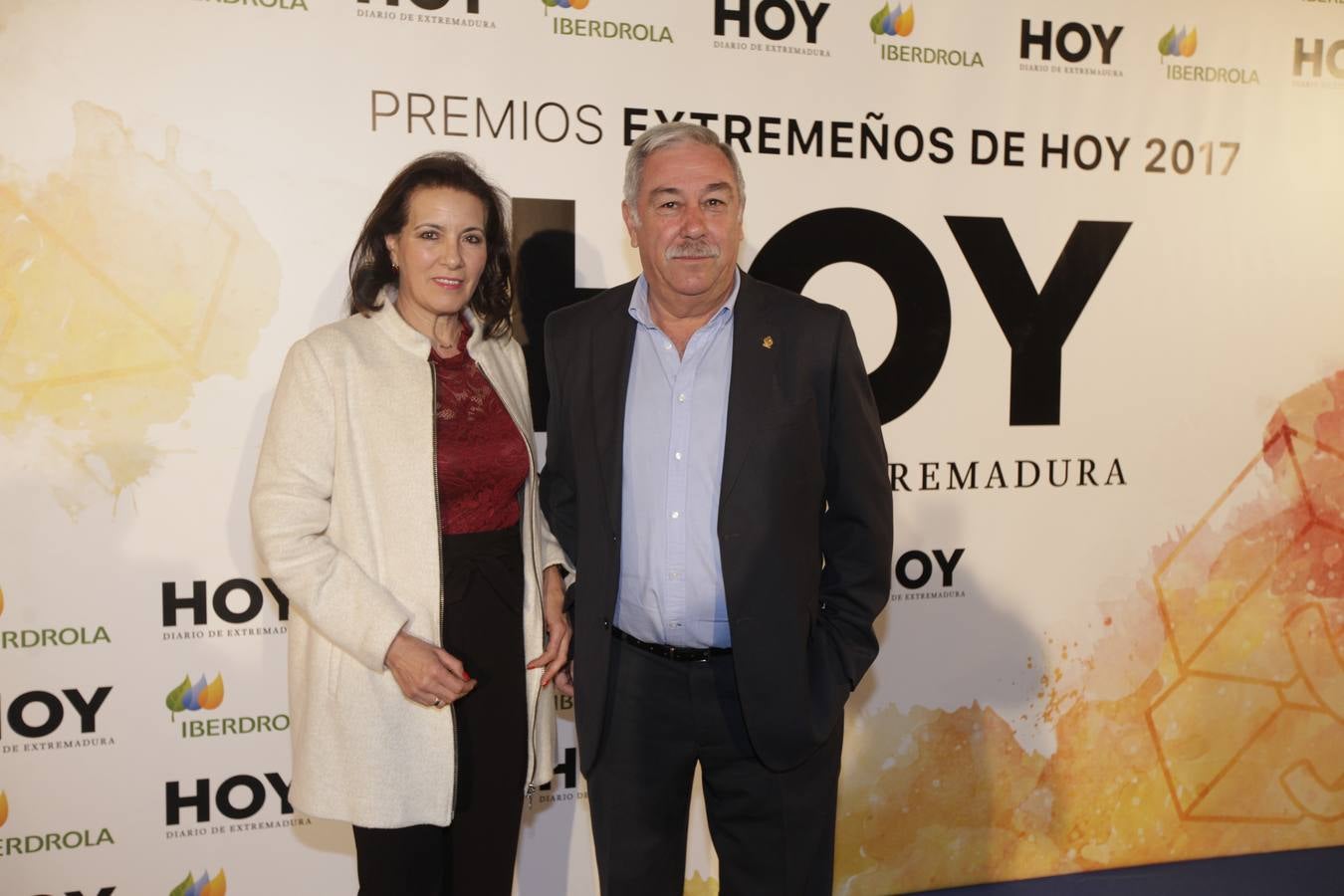 Los invitados que asistieron a la gala de Extremeños de HOY, posaron en el photocall 