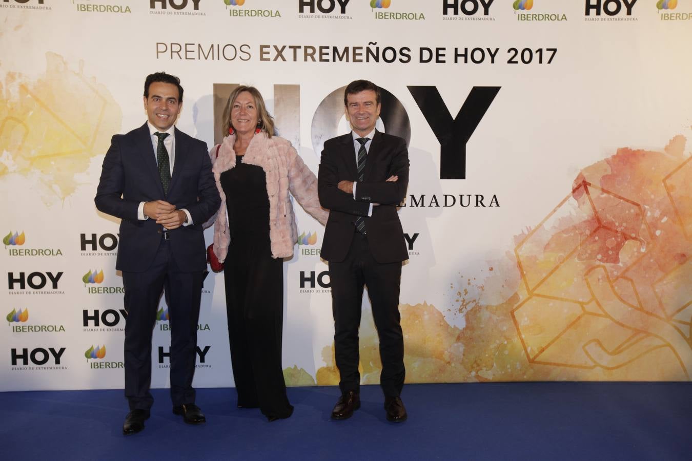 Los invitados que asistieron a la gala de Extremeños de HOY, posaron en el photocall 