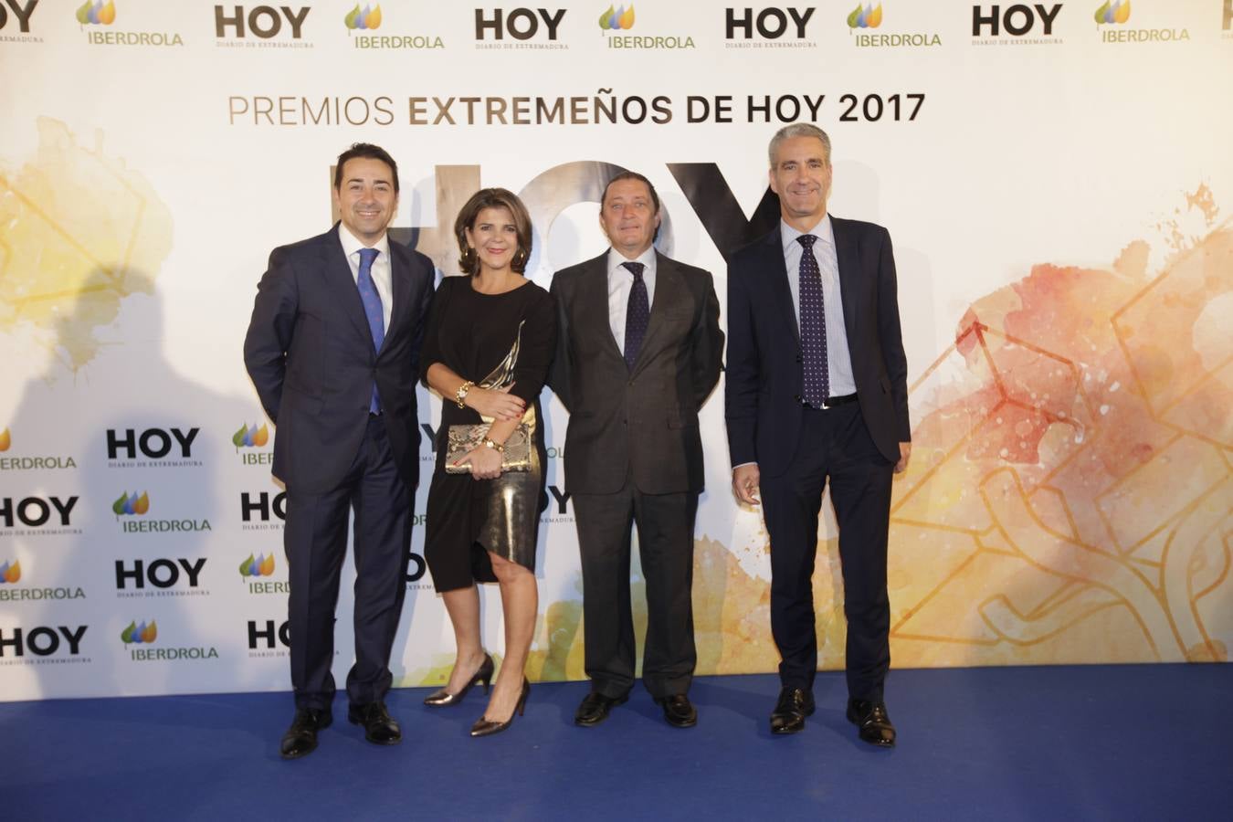 Los invitados que asistieron a la gala de Extremeños de HOY, posaron en el photocall 