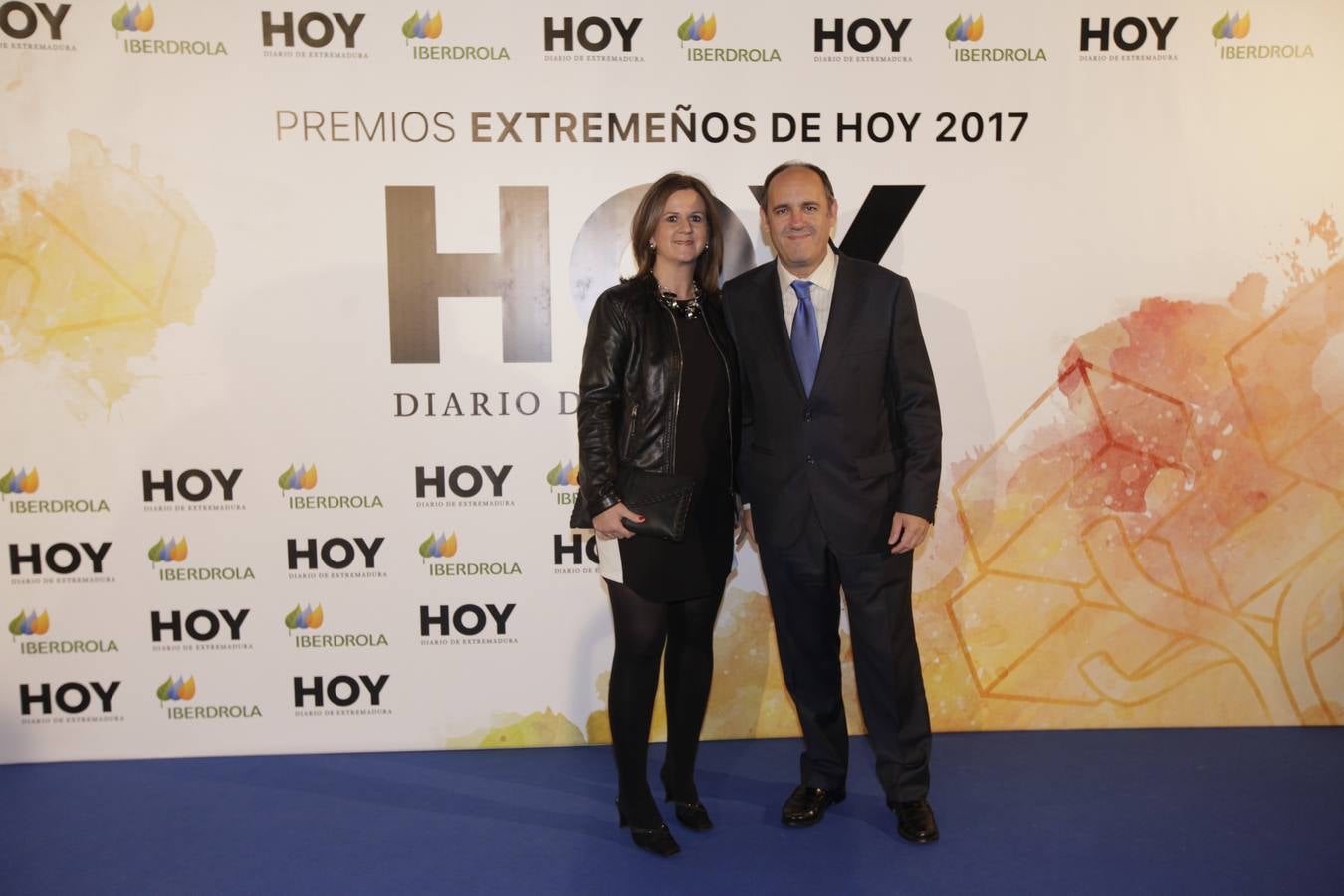 Los invitados que asistieron a la gala de Extremeños de HOY, posaron en el photocall 
