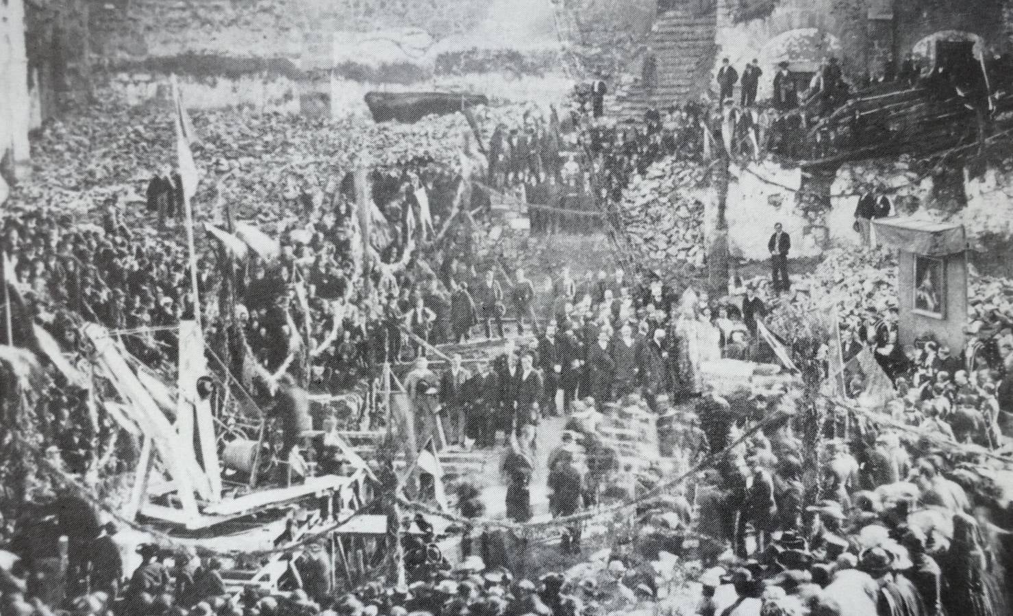 1-Fotografía de la primera piedra el 24 de noviembre de 1867