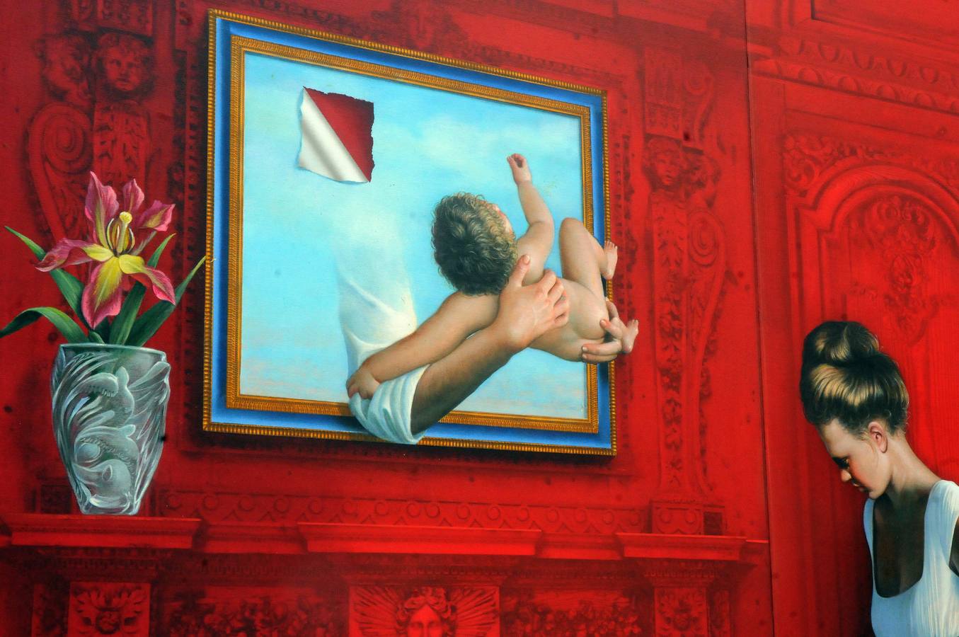 La exposición 'Pasión por la vida' del artista extremeño Enrique Jiménez Carrero, se podrá visitar en el patio noble de la Asamblea hasta el próximo mes de enero de 2018