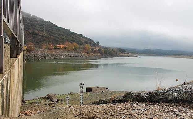 Las últimas lluvias no mejoran el estado del embalse de Tentudía