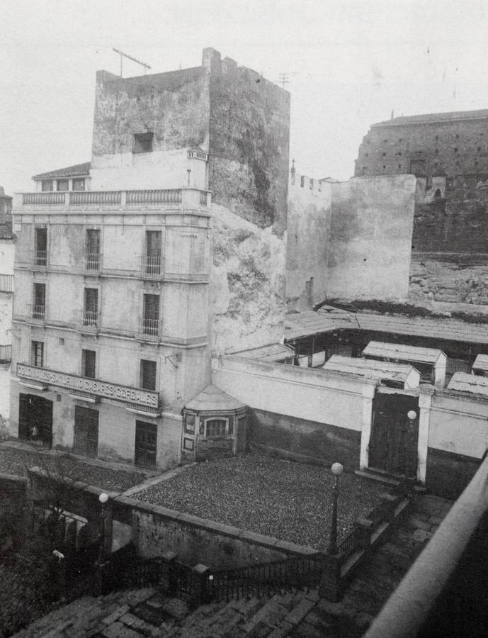 4-El mercado que se tiró en 1931 visto desde un balcón del Ayuntamiento. (Foto Javier)