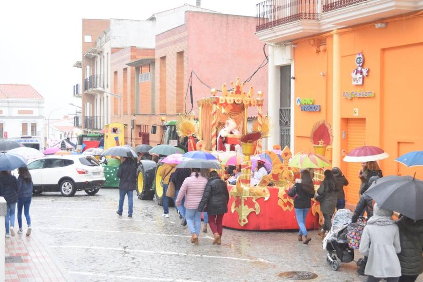 Llovió durante todo el desfile en Campanario.