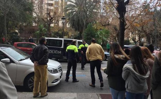 Los agentes realizaron una rápida intervención que comenzó en la avenida de España. 