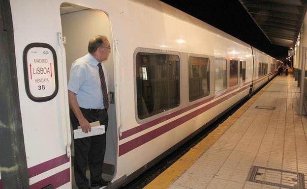 Última parada del tren Lusitania en Cáceres:: HOY