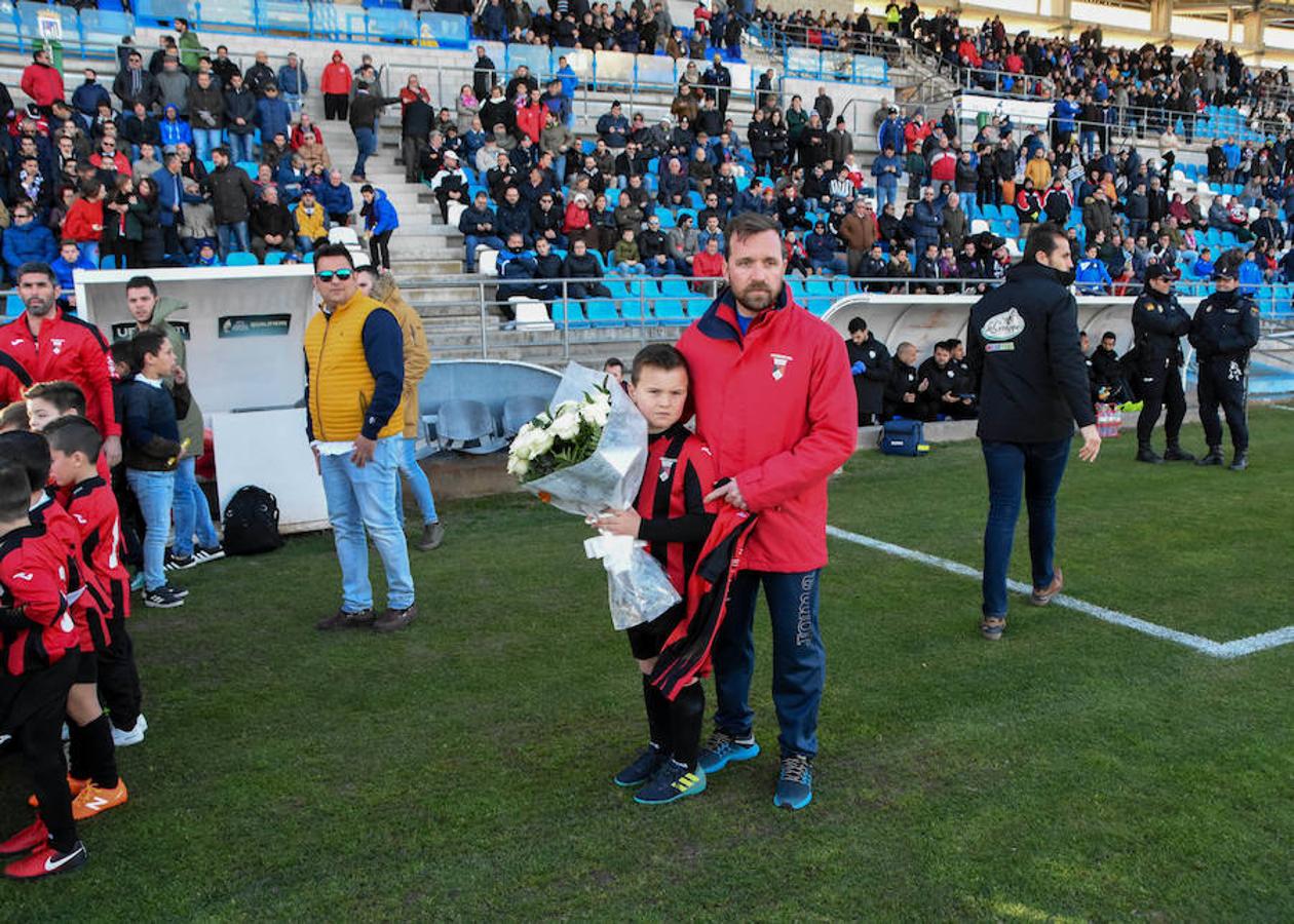 Homenaje a Víctor, el niño que falleció el pasado domingo atropellado cuando iba con un patinete