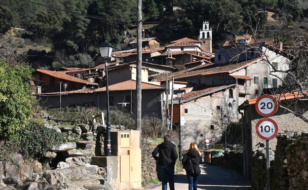 Robledillo de Gata es el séptimo de la región que más vecinos ha perdido. Sumaba 174 en 1998 y ahora tiene 97.: DAVID PALMA