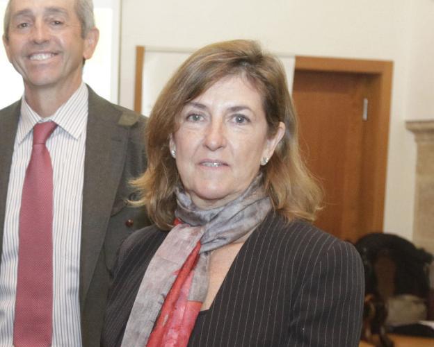 Pilar Garcia Ceballos-Zúñiga en el palacio de Mayoralgo. :: hoy