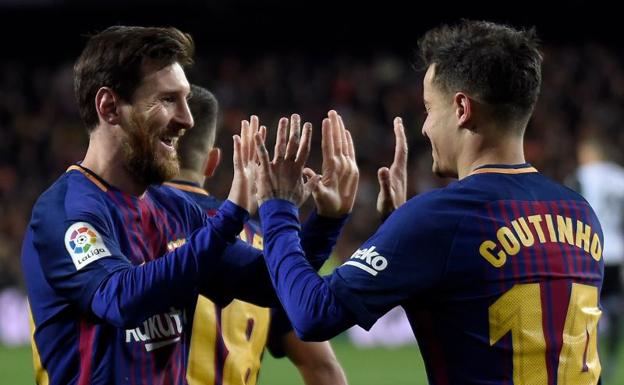 Leo Messi y Philippe Coutinho celebran el primer gol del brasileño como azulgrana. 