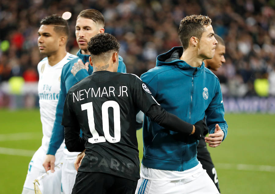 El Real Madrid deja contra las cuerdas al PSG tras una remontada heroica y otro doblete del portugués Cristiano Ronaldo (3-1).