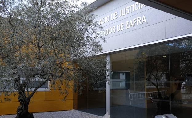 Palacio de Justicia de Zafra, en cuyo Juzgado de Instrucción número 1 se investiga el caso. :: 