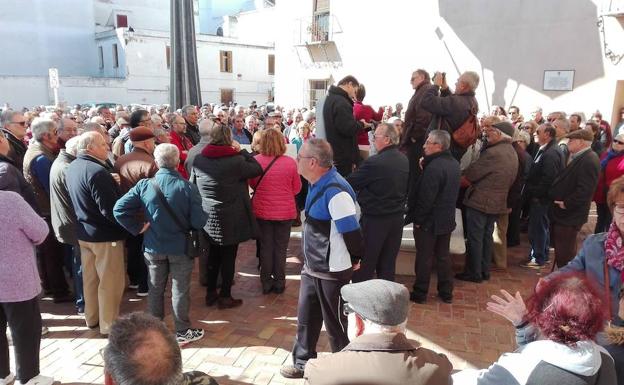 Imagen. Protesta de jubilados en Almendralejo:: 