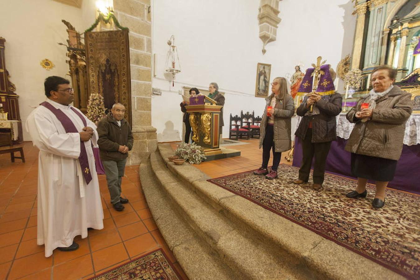 La falta de vocaciones obliga a la Iglesia a reclutar sacerdotes de 70 países