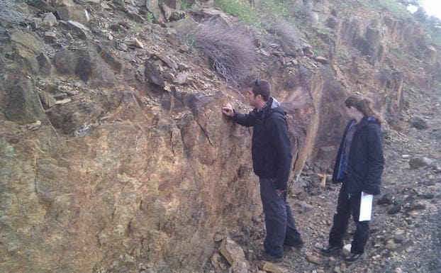 Personal de Mineral Exploration Network en 2014 en Logrosán. :