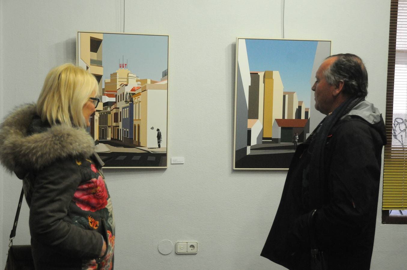 El artista Pedro Casero (Tomelloso, Ciudad Real) presenta su exposición “Barrio centro” en el Centro Cultural Santo Domingo de la Fundación CB. La exposición pretende concentrar la atención sobre el motivo fotográfico y su intención en un contexto cívico cotidiano e inmediato en donde el color y la geometría predominan en litofrafias de ciudades, calles y entorno urbano