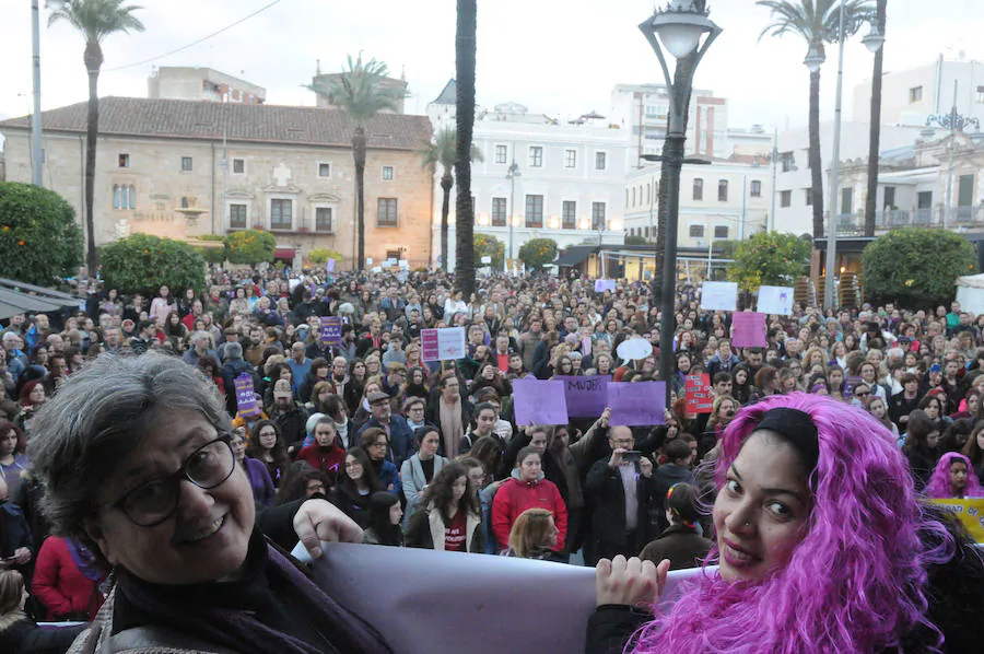 Manifestación del 8 de marzo en Mérida:: BRÍGIDO