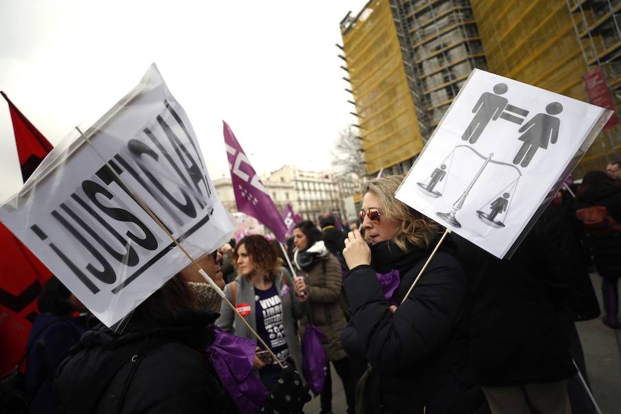 La jornada de huelga transcurre sin incidencias por todo el territorio.