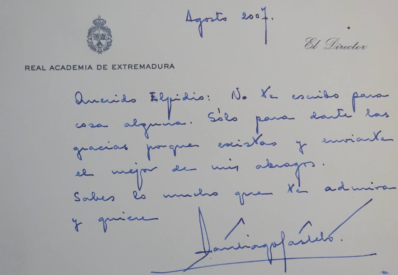 18-Escrito dirigido a Elpidio de Santiago Castelo, director de la Real Academia de Extremadura.