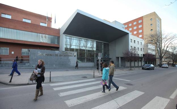 La familia de la fallecida en Cáceres al arrojarse en el hospital se querella contra el SES