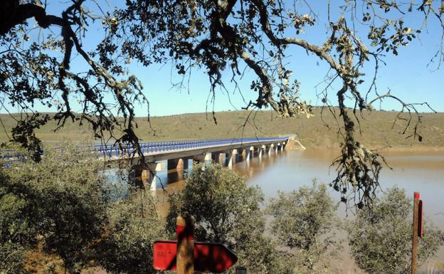 Los terrenos situados al sur de la localidad pacense de Castilblanco son los elegidos para un proyecto de un centro de ocio internacional.