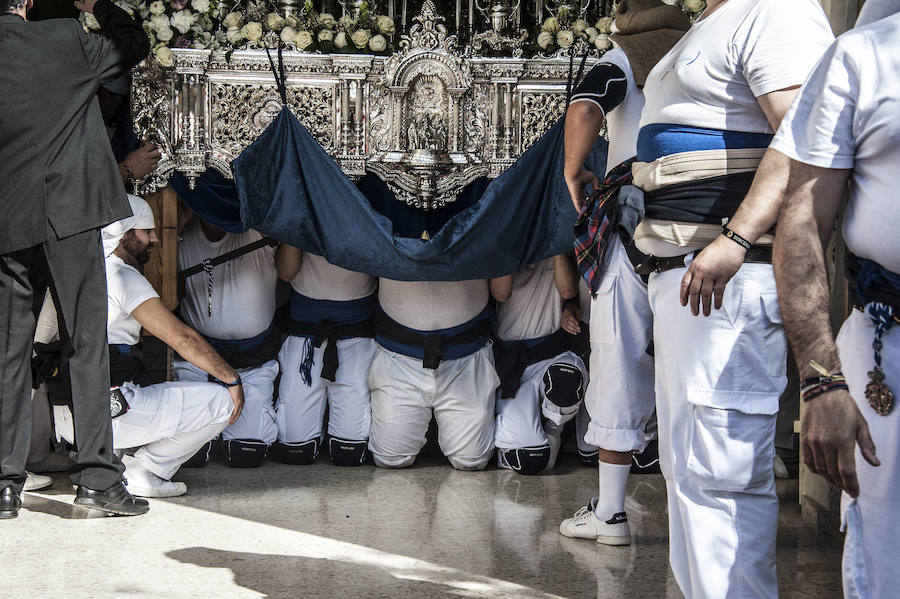 El Domingo de Ramos, un año más, contó con miles de pacenses en la calle y fue una de las procesiones más familiares