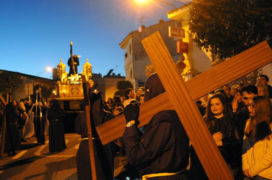 Hermandad y Cofradía de Nazarenos del Santísimo Cristo del Calvario.