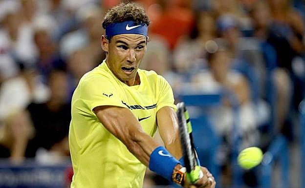 Rafa Nadal se prepara para la eliminatoria de Copa Davis ante Alemania.