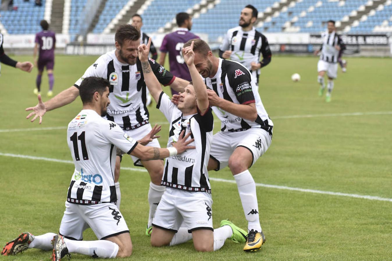 Fotos: Badajoz-Jumilla, en imágenes