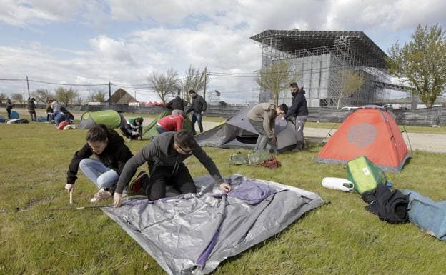 En la zona de acampada se esperan 2.000 personas. :: 