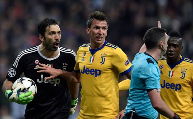 Buffon: «Pitar un décimo de penalti en el minuto 93 lo hace un animal»