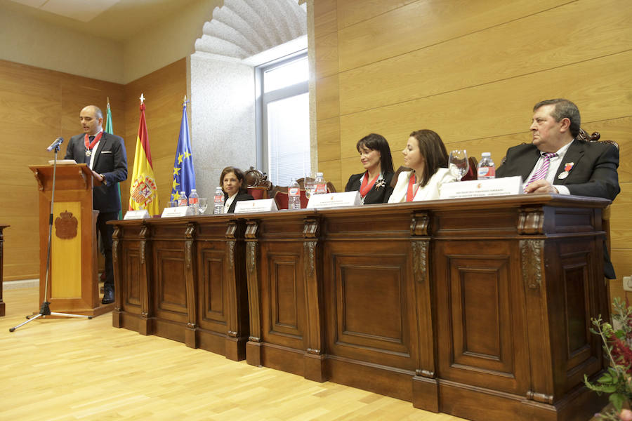 Rafael Catalá ha impuesto las medallas de San Raimundo de Peñafort a diversas personalidades