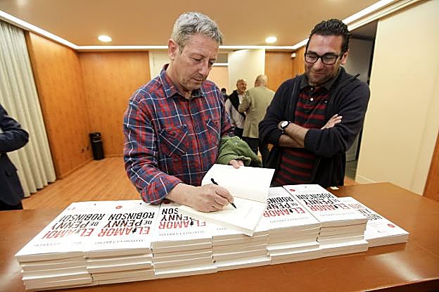 Alonso Guerrero en Aula HOY